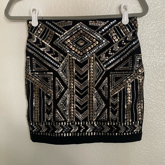 Express Dresses & Skirts - Express Black and Silver Geometric Pencil Skirt
